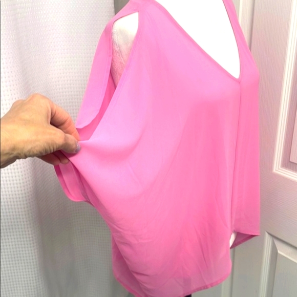 Tobi Pink Asymmetrical Blouse with Relaxed Fit - Picture 7 of 13